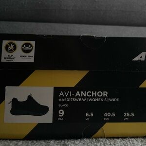 Avía Shoes size 9 W